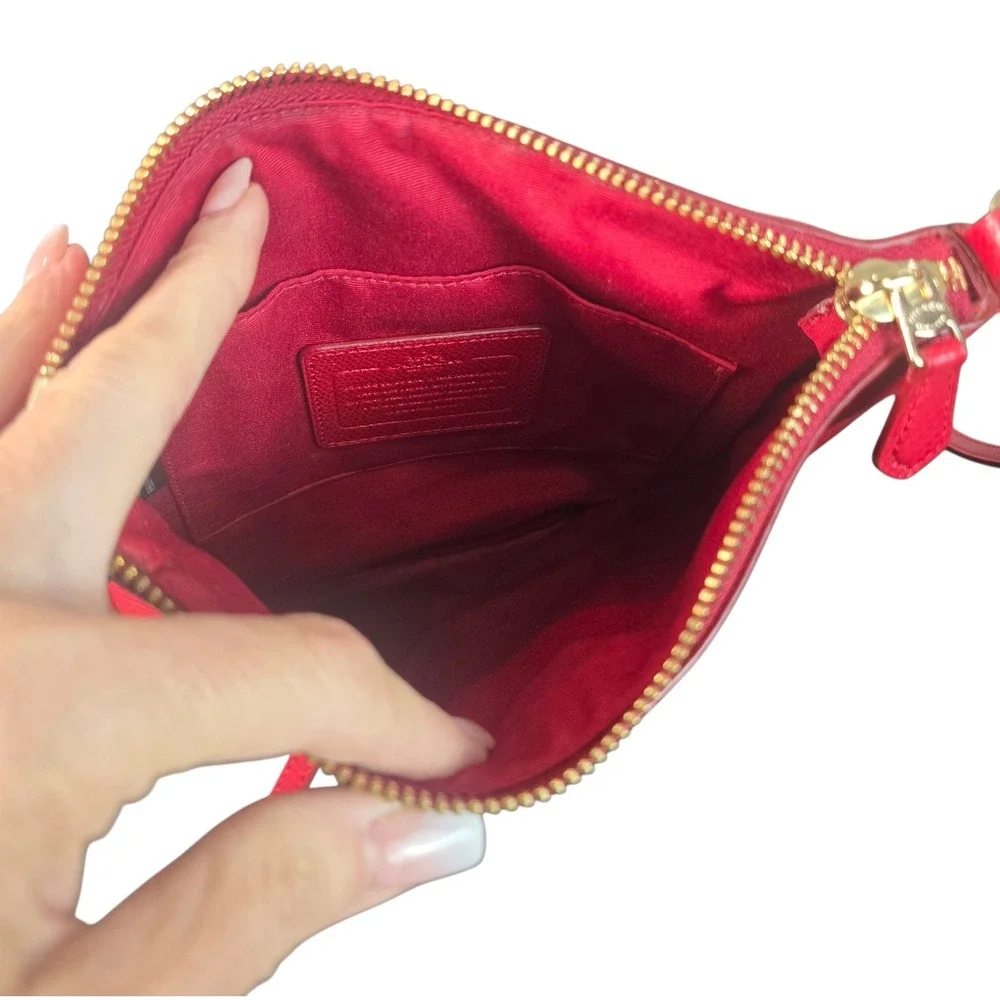 Coach Kitt Messenger Crossbody Bag Red Crossgrain Leather Gold‎ Hardware